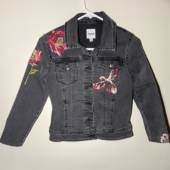 Kensie Jeans | Womens Junior Black Washed Embroidered Floral Jean Jacket Girly - Picture 4 of 6